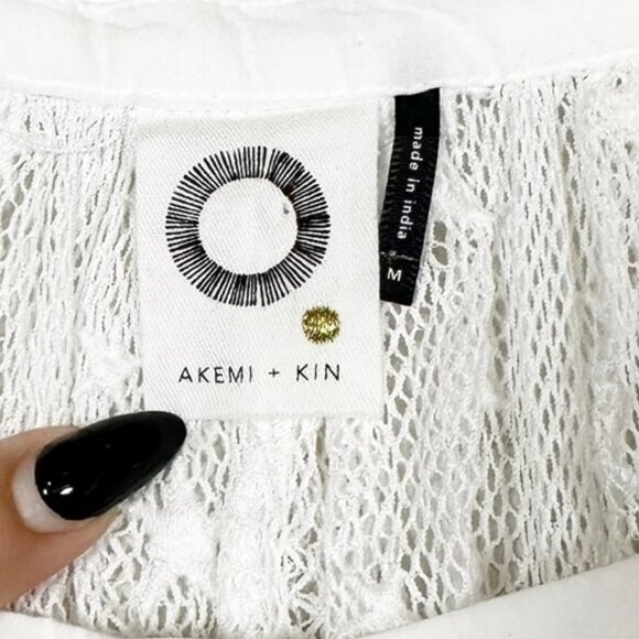 Anthropologie | Akemi + Kin Embroidered Star Print Crochet Top - Picture 5 of 10